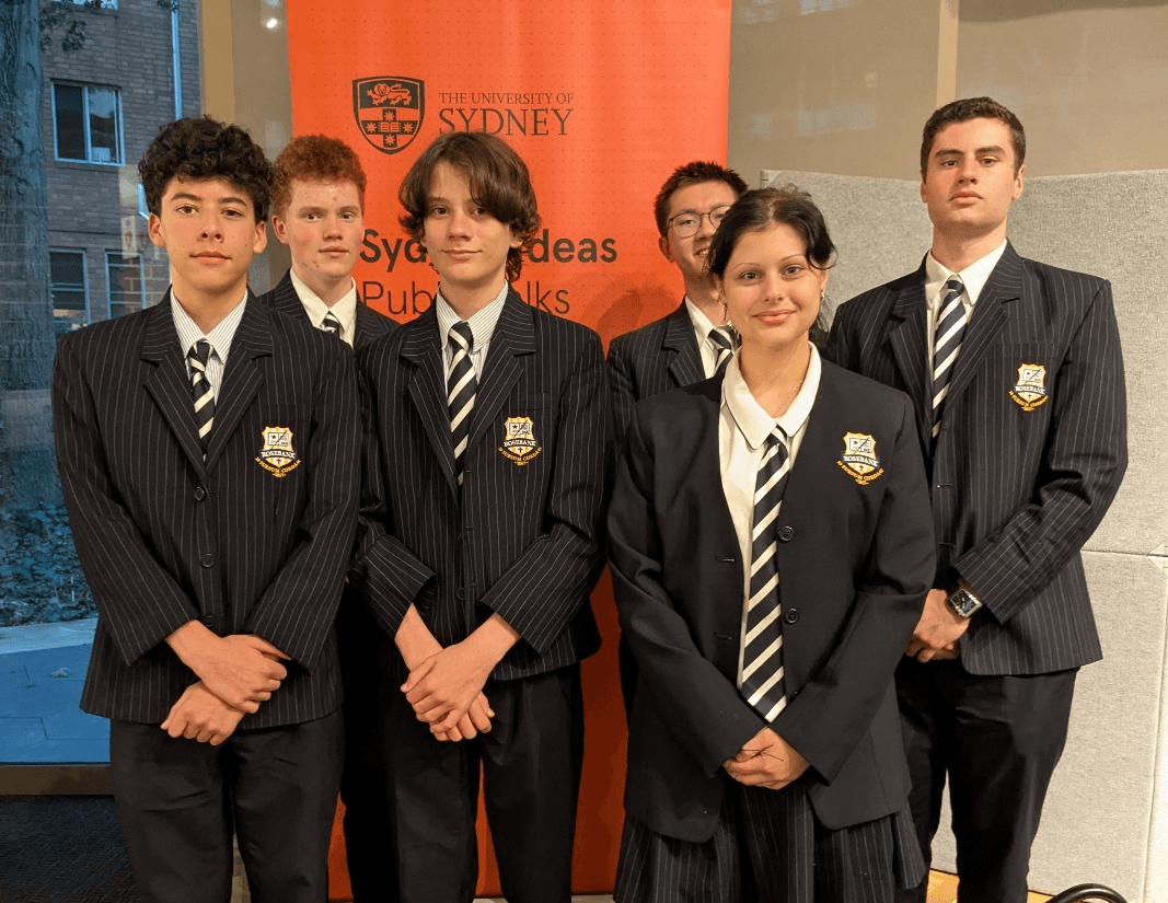 A group of people in uniform

AI-generated content may be incorrect.